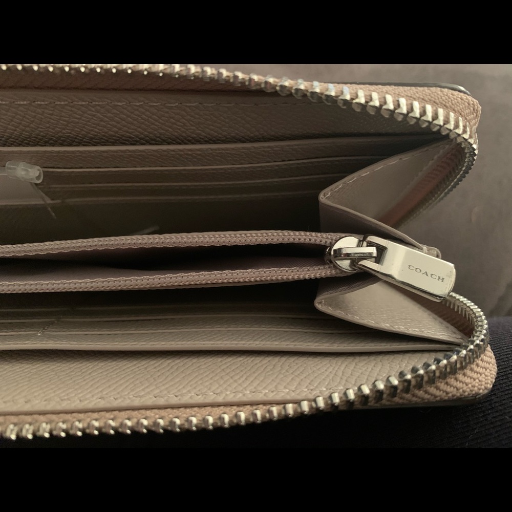 Coach wallet - Picture 3 of 7